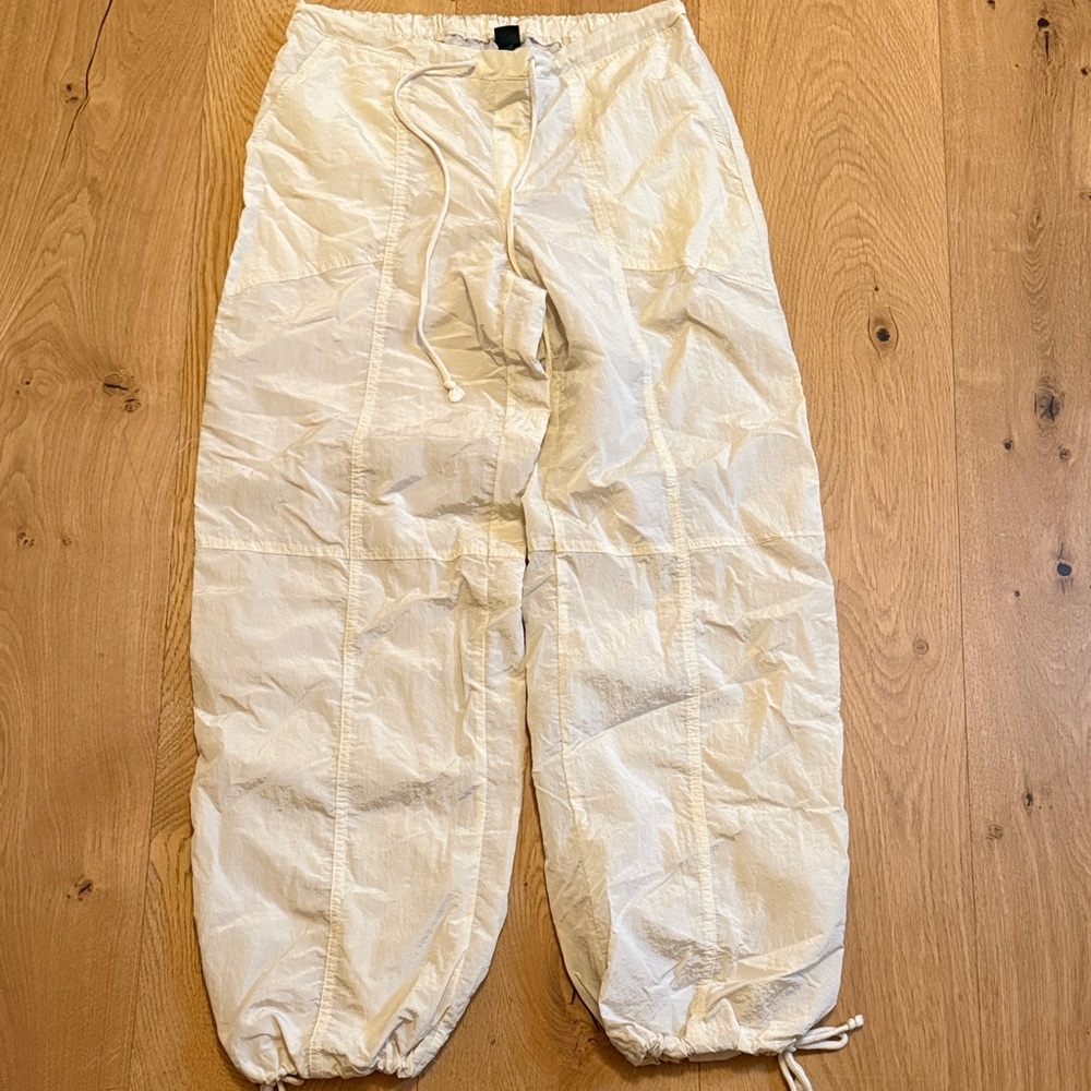 Wild Fable Cargo pants - small/cream